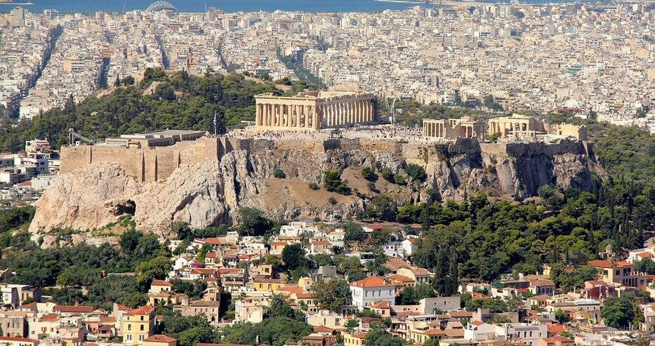 Върнаха строгите мерки срещу ковид в Атина