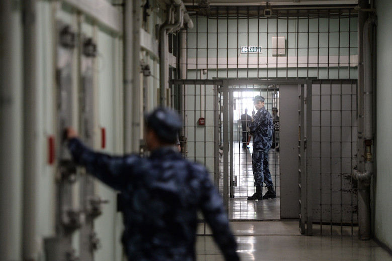 Бруталната истина за жестоките условия в руските затвори