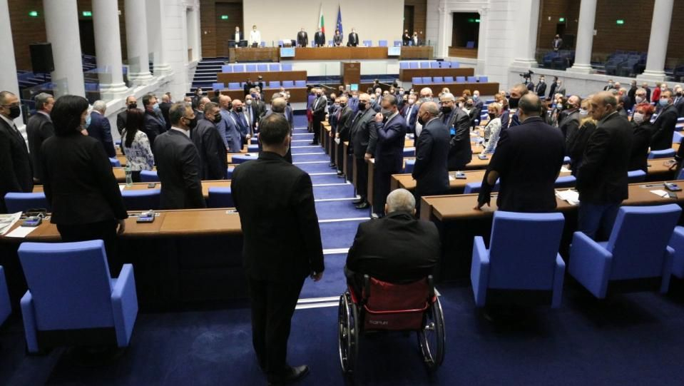 Конфуз: Без достъп на инвалидни колички в парламента