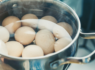 Невероятно полезен трик за варене на яйца