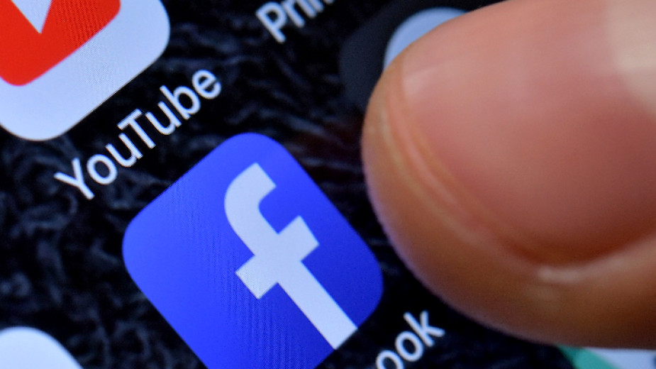Фейсбук блокира новините в Австралия, за да не плаща на медиите