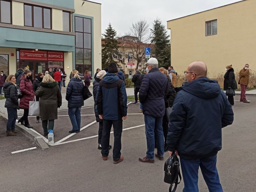 Обрат за броени часове с ваксинацията у нас, ето какво се случва в цялата страна СНИМКИ