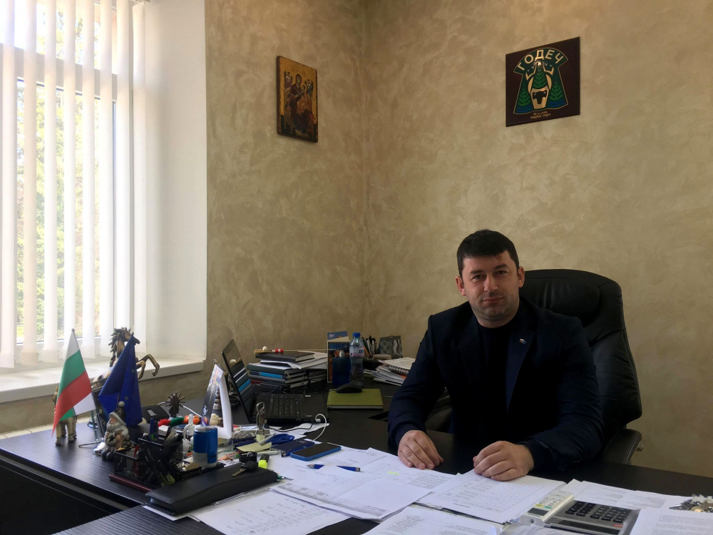 Прокуратурата с мощен удар по кмета на община Годеч и негов заместник