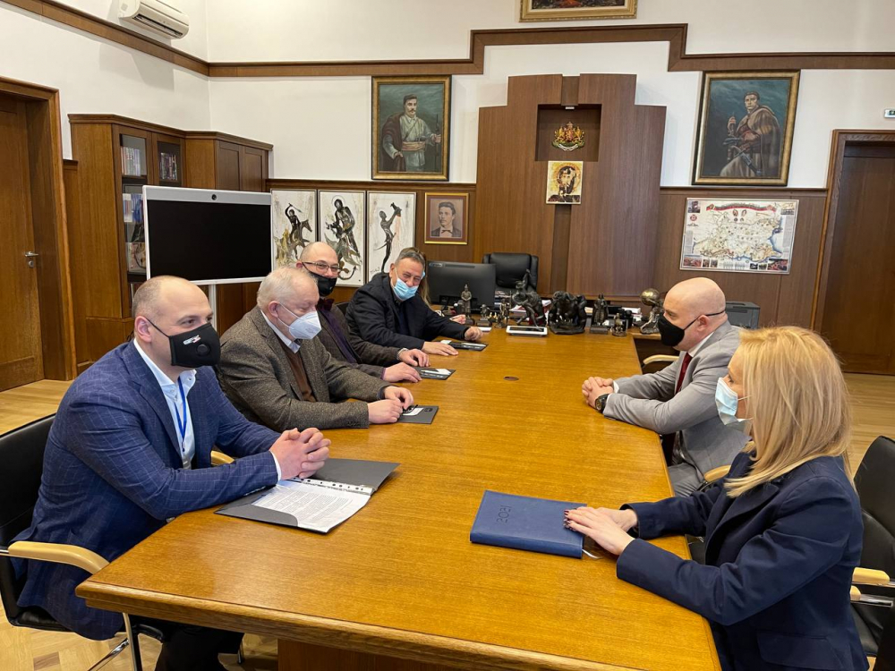 Гешев се срещна с ръководството на Камарата на строителите в България