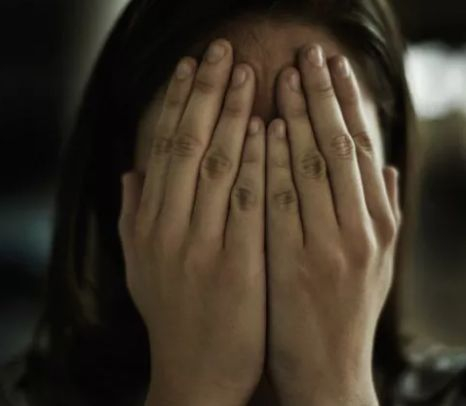Изверг: 13-г девойка изнасилвана от баща си в "къща на ужасите" в Столипиново