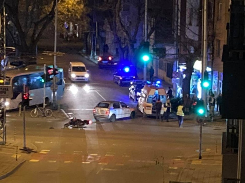 Зверска катастрофа с моторист в Пловдив СНИМКА