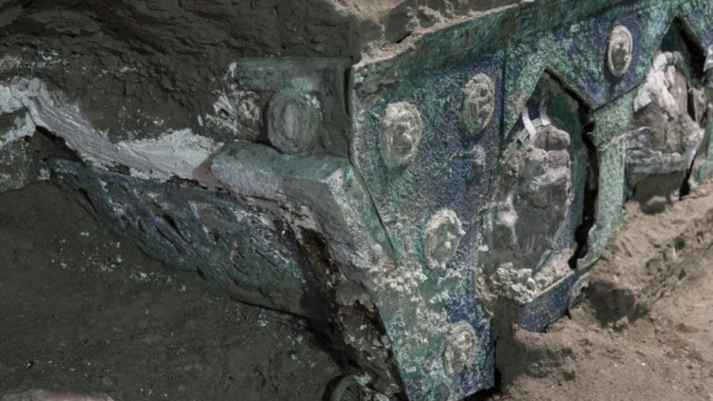 Ново чудо в Помпей: Изкопаха колесница за секс и оргии СНИМКА