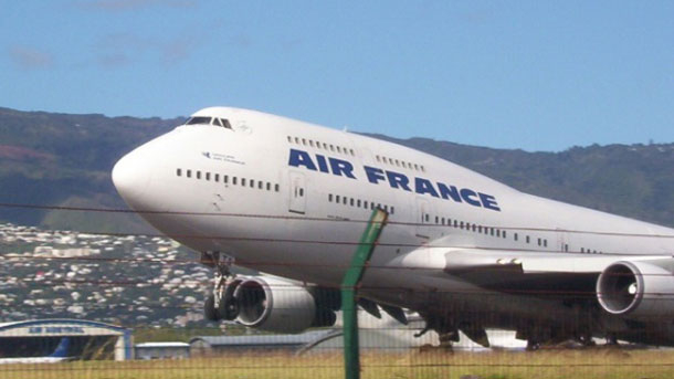 Първи подробности за екшъна в самолет на "Ер Франс" в София, подозират тероризъм ВИДЕО