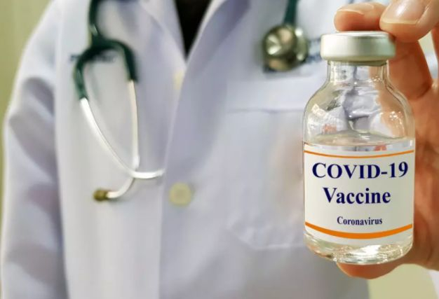 Д-р Хичев от Щаба за борба с К-19 в САЩ: Пандемията не може да бъде преборена само с ваксина, трябва и...
