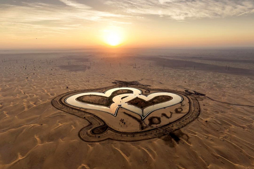 Вижте оазиса на любовта в сърцето на пустинята