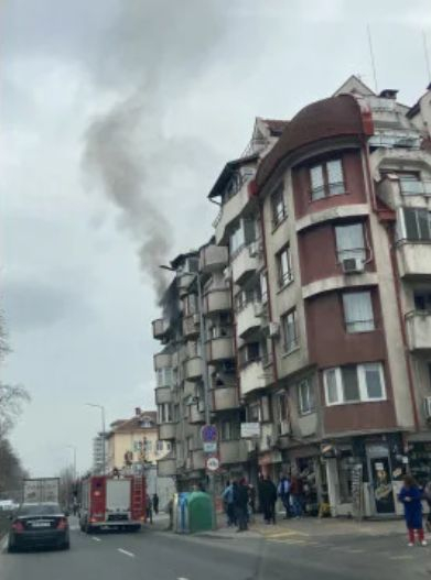Ужас в центъра на Пловдив, ето какво се случва СНИМКИ/ВИДЕО
