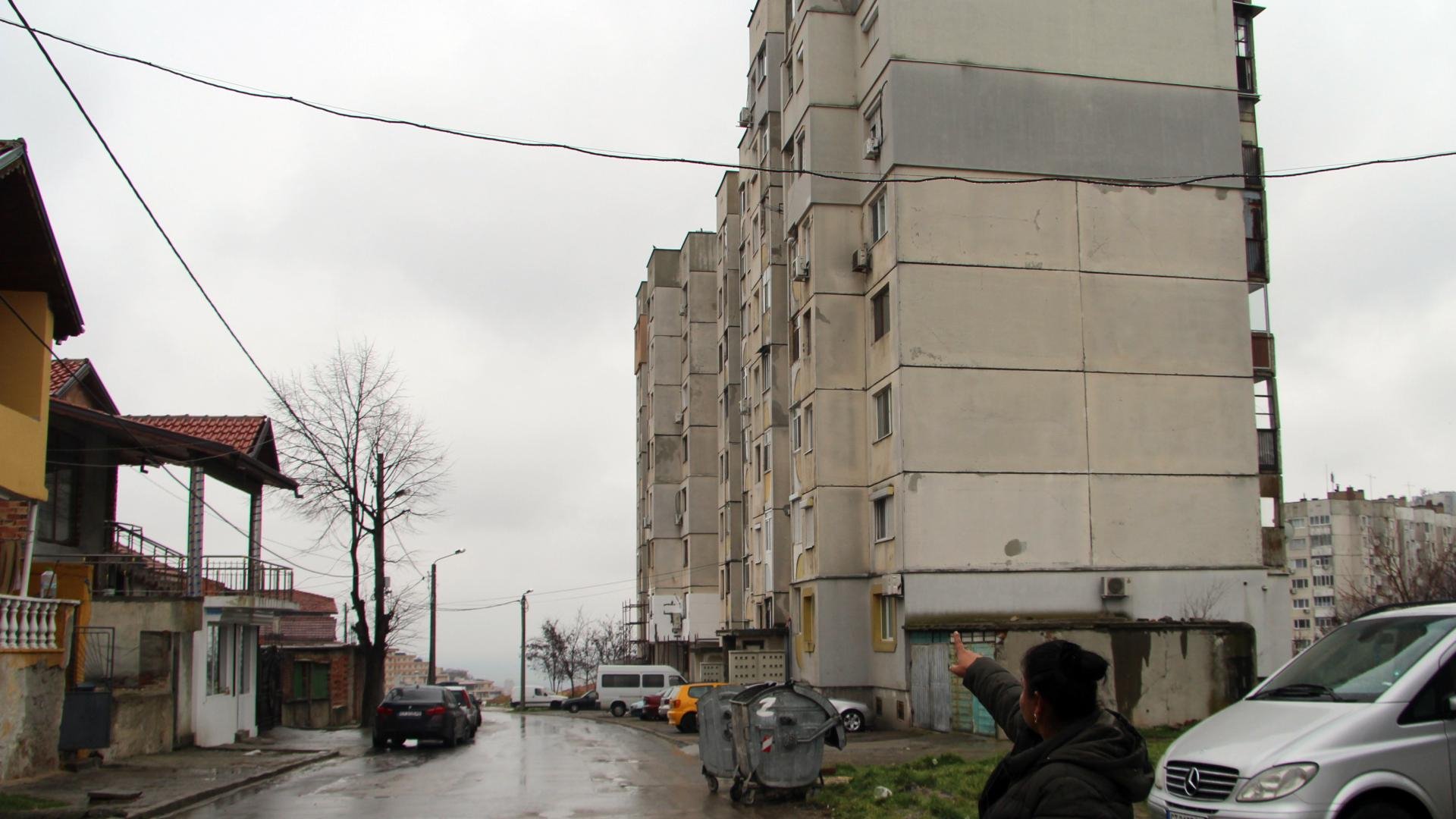 Незряща жена и дъщеря й скочиха от 7-и етаж в Стара Загора СНИМКИ