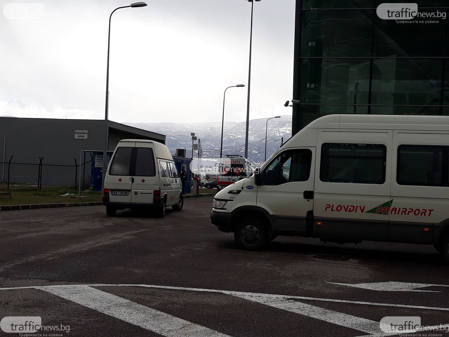 Извънредна ситуация на летище Пловдив с наш военен в тежко състояние заради К-19 ВИДЕО