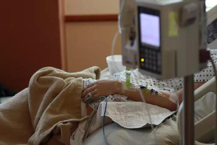 Болничен шеф с последни новини за родилката в тежко състояние с К-19 в Бургас 
