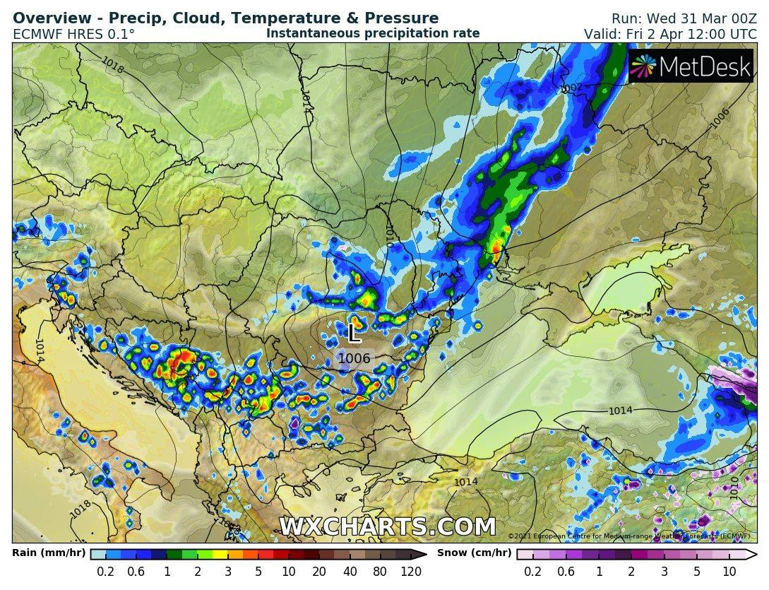 Синоптици алармират! Гръмотевични бури ще се разразят над България до часове КАРТА