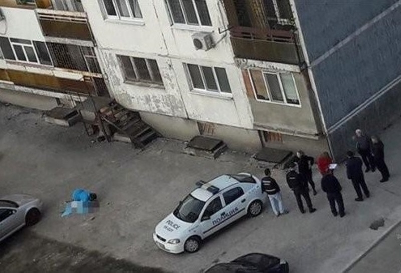Ужас: Ученик скочи от 4-ия етаж в Козлодуй