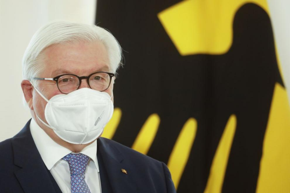 Германският президент се имунизира с AstraZeneca