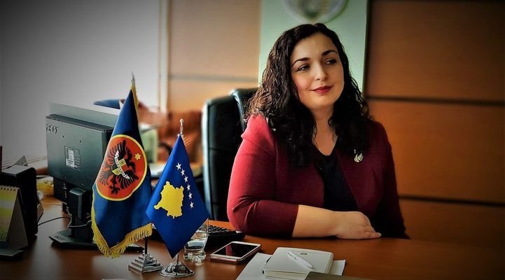 Официално: 38-годишна пищна дама застава начело на Косово 