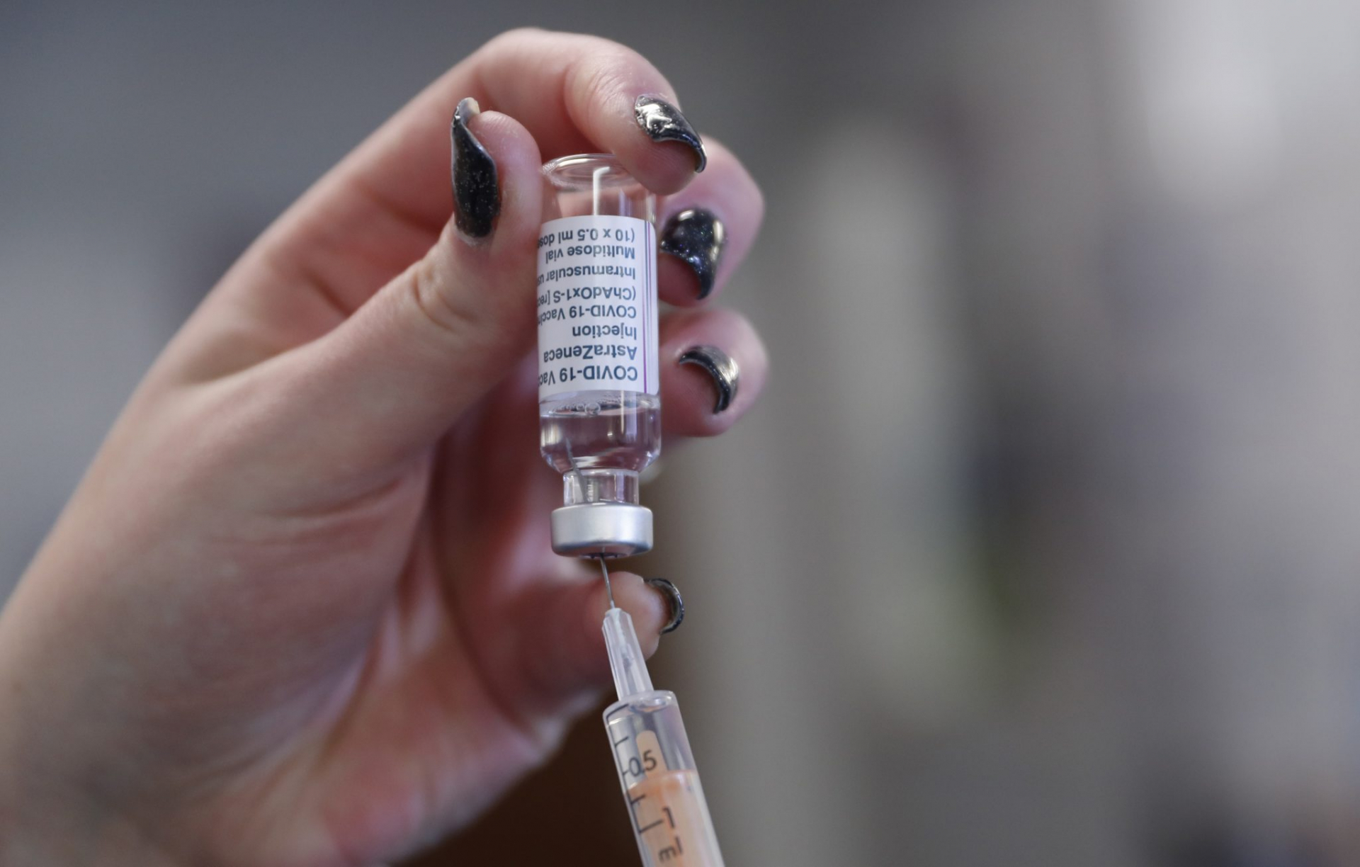 СЗО категорично: Ползите от ваксината на "Астра Зенека" са много повече от рисковете