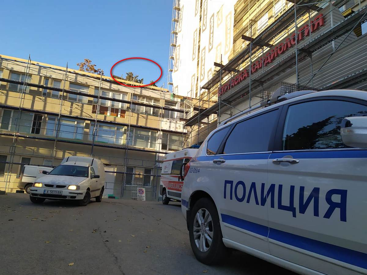 Ужас в Бургас! Полицай се хвърли от 5-ия етаж на болница