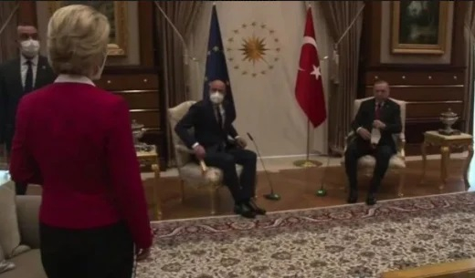 Турция обвини Брюксел за скандала Урсула фон дер Лайен