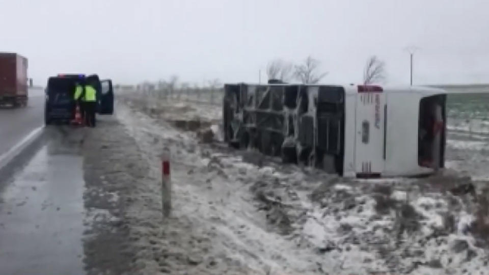 Кошмарен инцидент с туристически автобус в Турция ВИДЕО 
