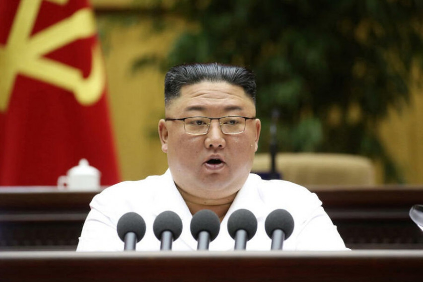 Ким Чен Ун екзекутира просветния си министър по много странна причина