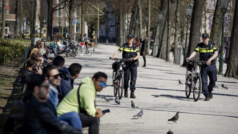 Нидерландия удължава блокадата заради К-19 поне до 28 април