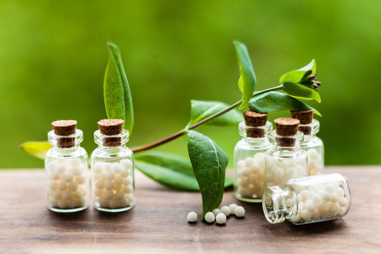 Д-р Русев обясни кога хомеопатията вреди на здравето