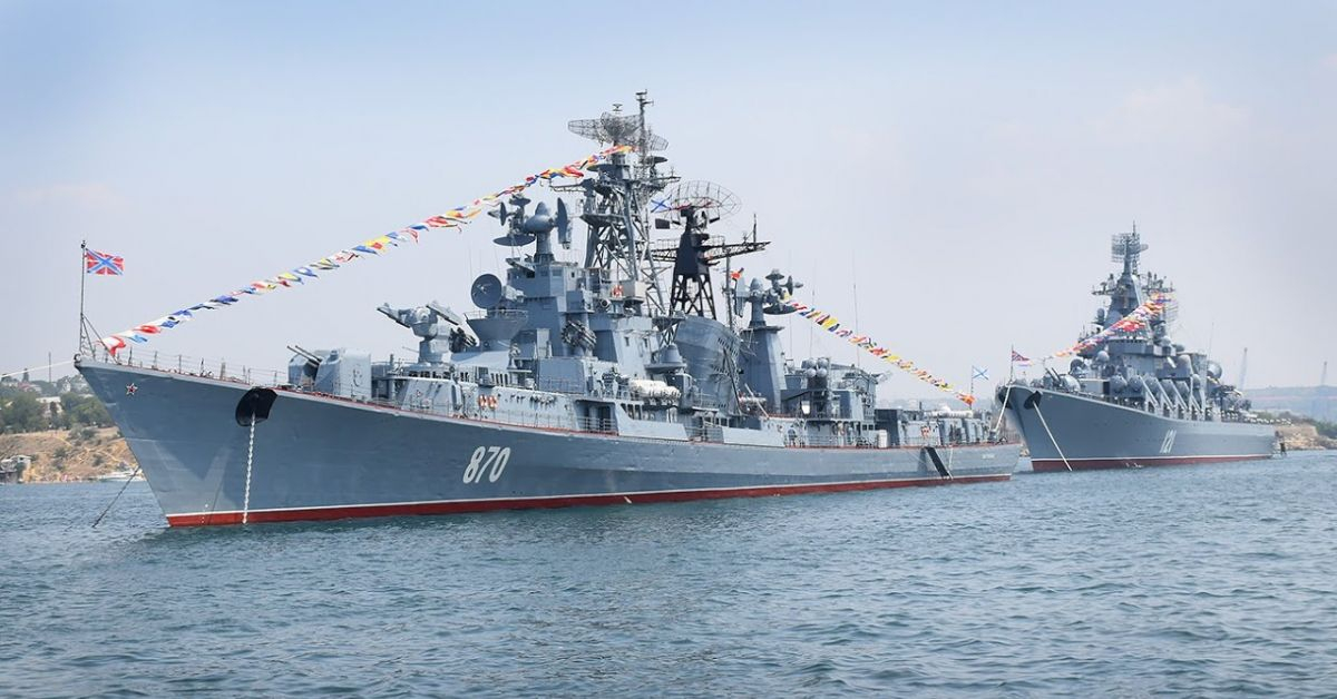 Руски военни кораби провеждат артилерийски стрелби в Черно море