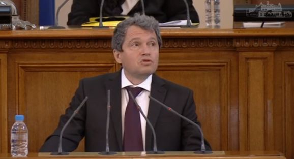 Тошко Йорданов: Няма какво да се лъжем, този парламент едва ли ще изкара 4 години 