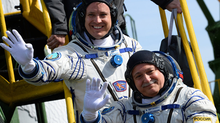 Ето какви заплати вземат руските космонавти след повишението им