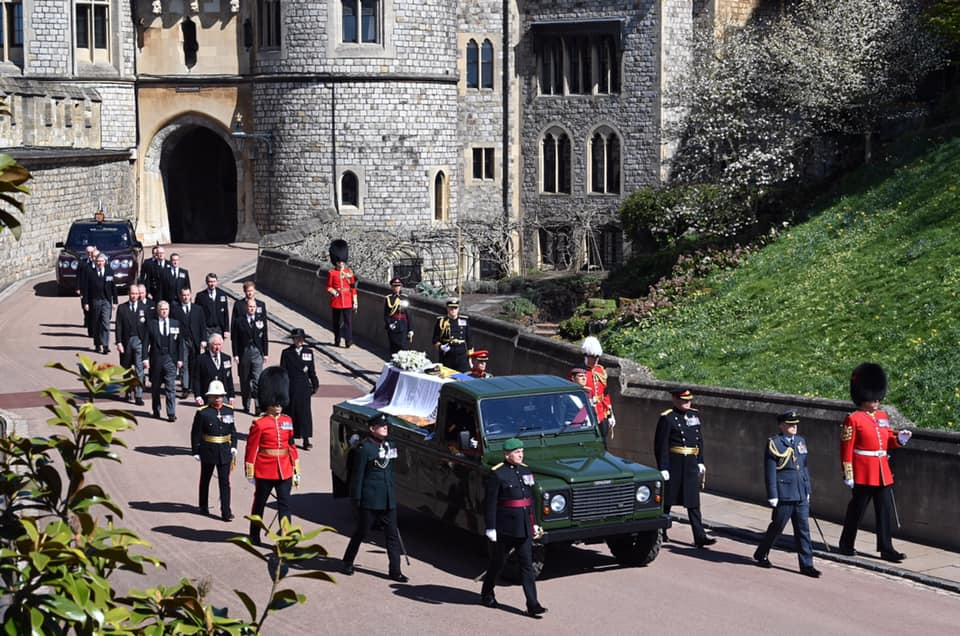 Обляна в сълзи Кейт възкреси лейди Ди на погребението на принц Филип СНИМКИ