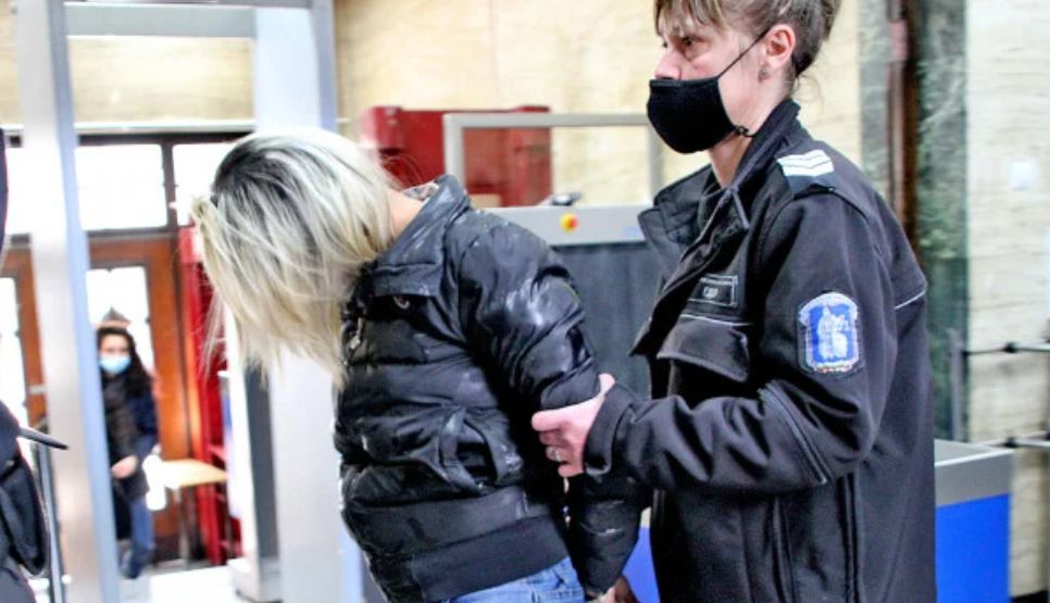 Нов удар за сутеньора Илиян и съпругата му Линка, въртели бардак на пъпа на Пловдив  