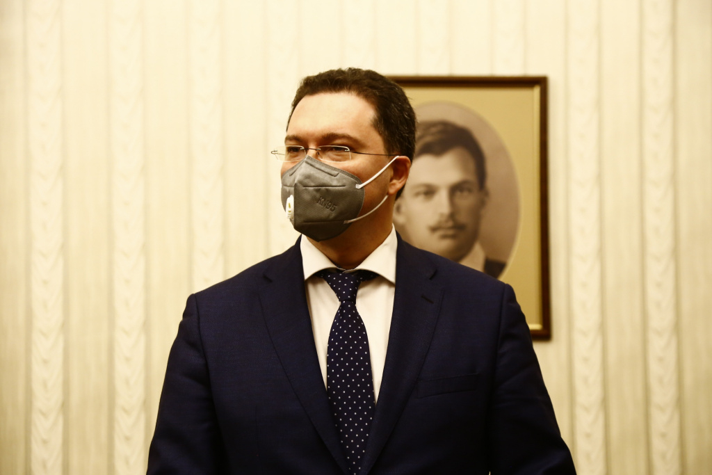 Огромна изненада! Даниел Митов съобщи за обрат с мандата на ГЕРБ