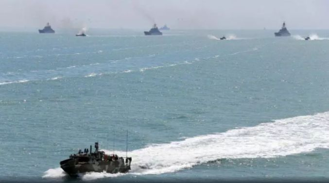Какво става?! Русия закри достъпа до част от Черно море за чужди кораби