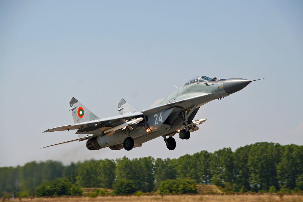 Русия ни даде 186 000 евро неустойки за ремонта на МиГ-29
