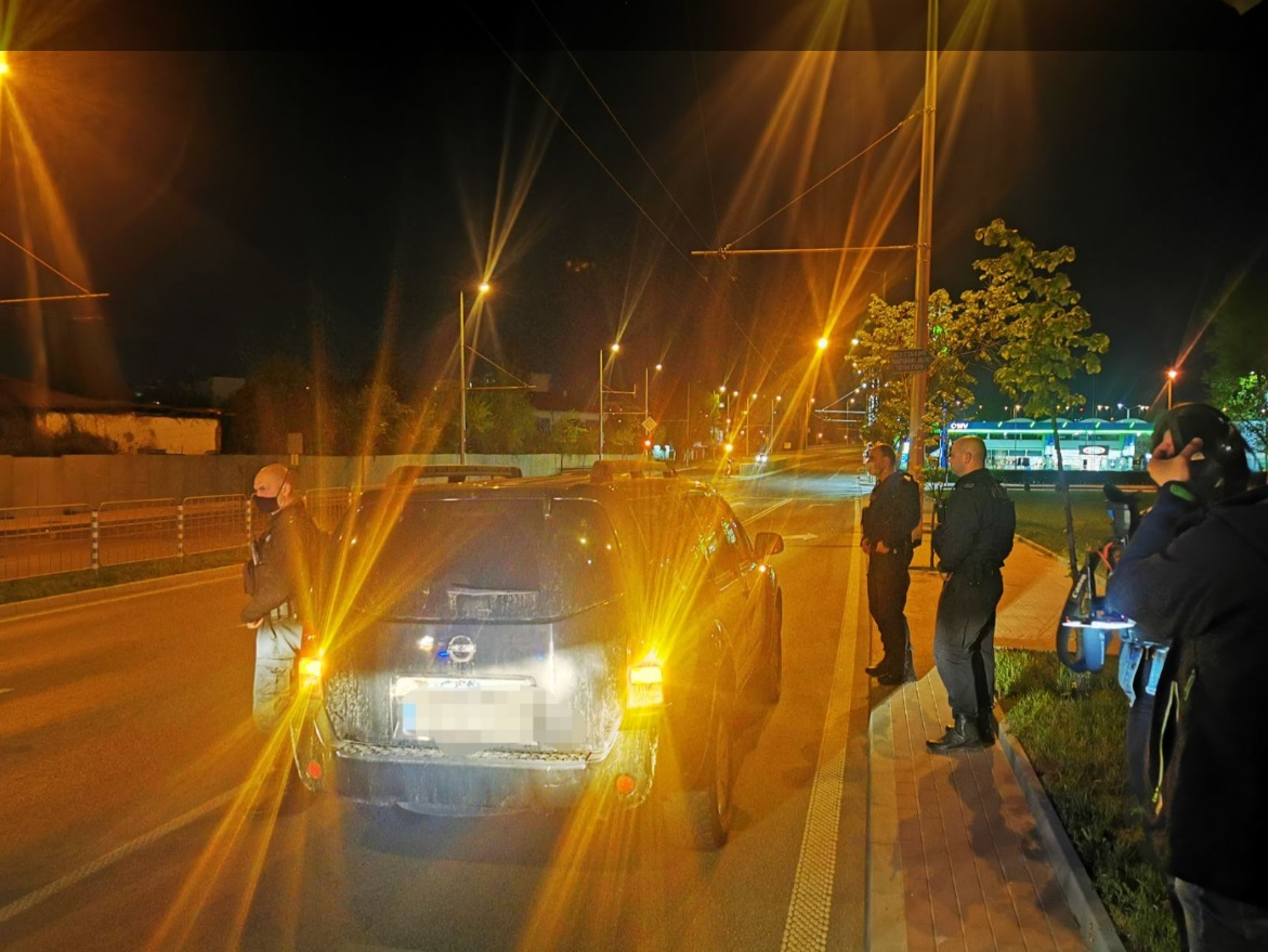 Екшън в Пловдив: Бандит в луда гонка с полицията, рани униформен 