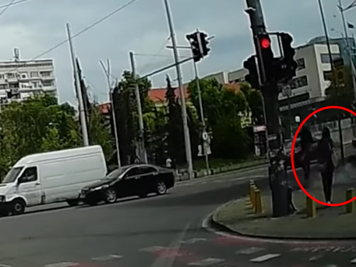 Страшно опасен инцидент в Бургас: На метри от пешеходци... ВИДЕО