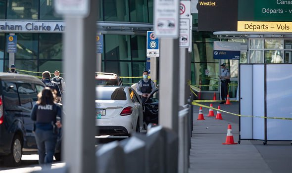 Стрелба на международното летище във Ванкувър СНИМКИ