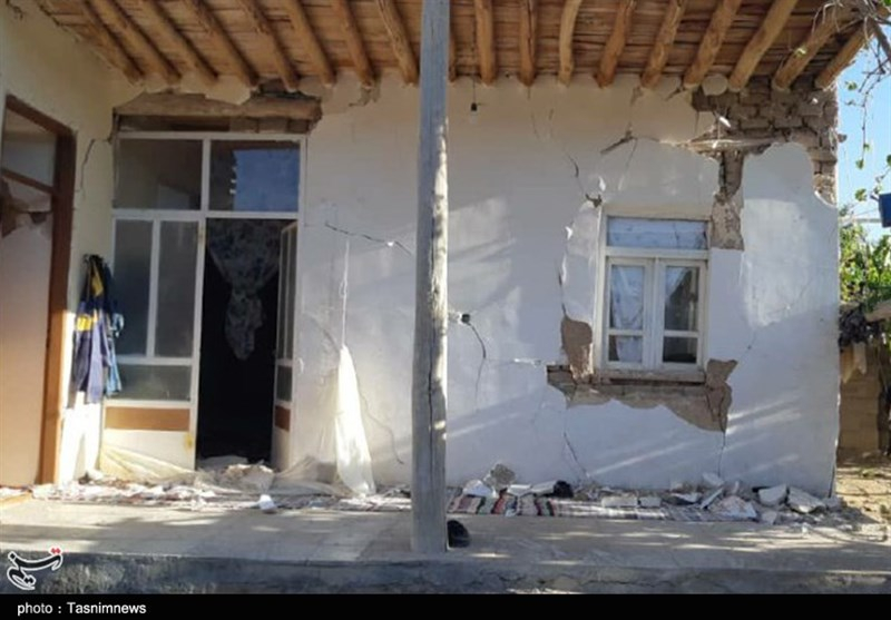 Силно земетресение в Иран, има ранени СНИМКИ