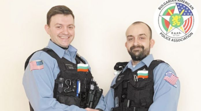Чикаго хвали геройската постъпка на този полицай от България! 