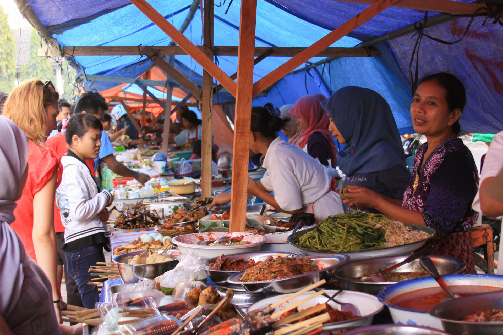 Не се докосвайте до тези храни докато сте в Индонезия