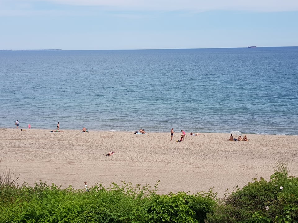 Не е за вярване какво се случва на плажовете в Бургас