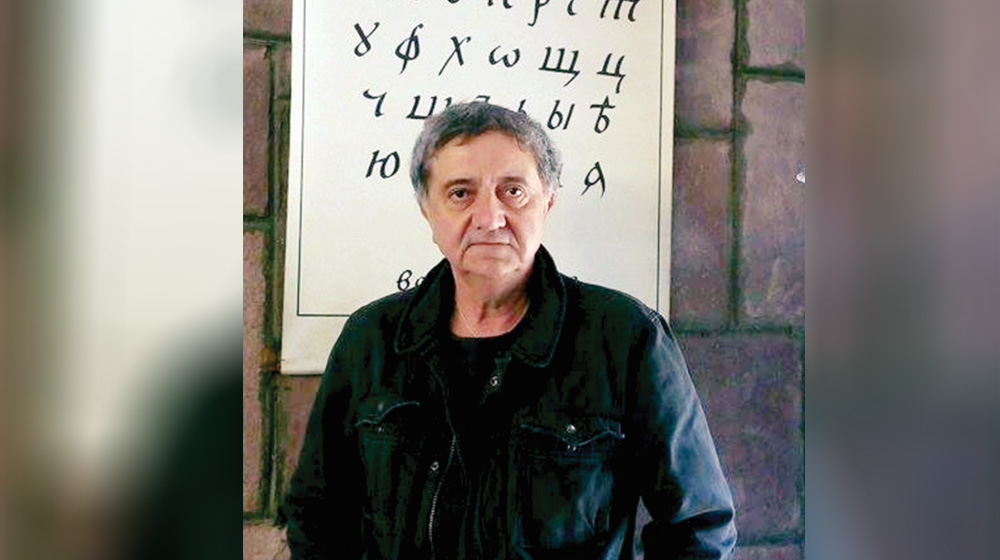 Поетът Николай Милчев: Няма къде да се кръстим, освен в буквите  и в реките си