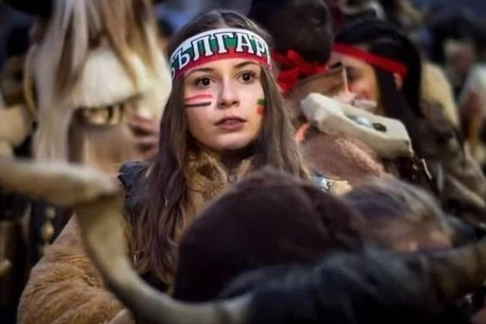 Тревожна новина: Млада българка, покорила световния връх, се бори за живота си