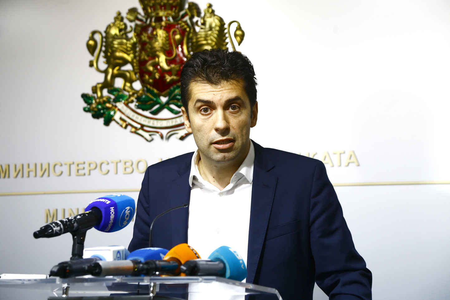 Ексминистърка обвини кабинета "Петков" в застрашаване на България