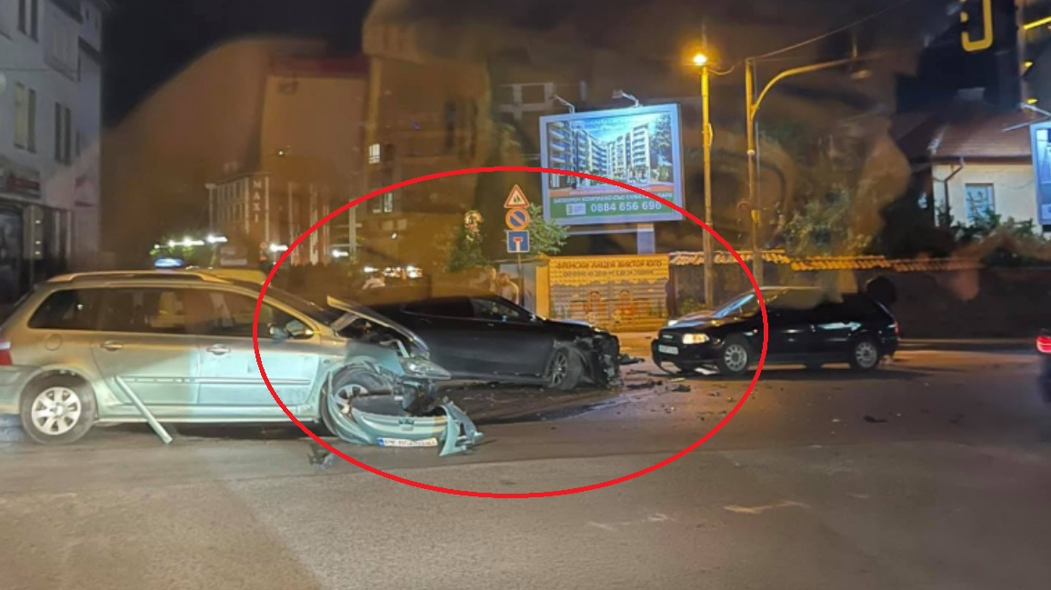 Среднощен ужас на бул. "Симеоновско шосе" в София, хора лежат на земята СНИМКИ