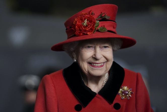 Елизабет II посреща важни гости в замъка Уиндзор 