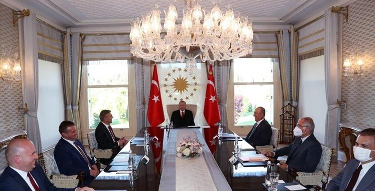 Карадайъ разговаря с президента на Турция